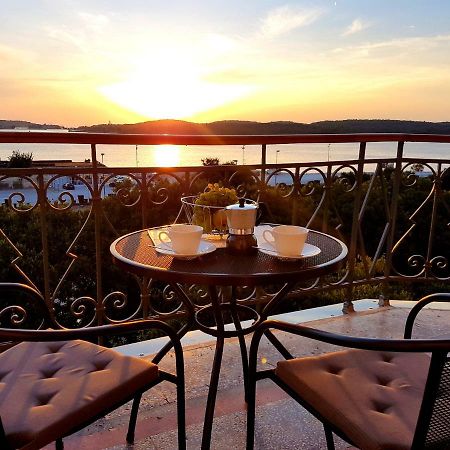 Апартаменти App Obrovac In The Centre - With Amazing Sea View! Пула Екстер'єр фото