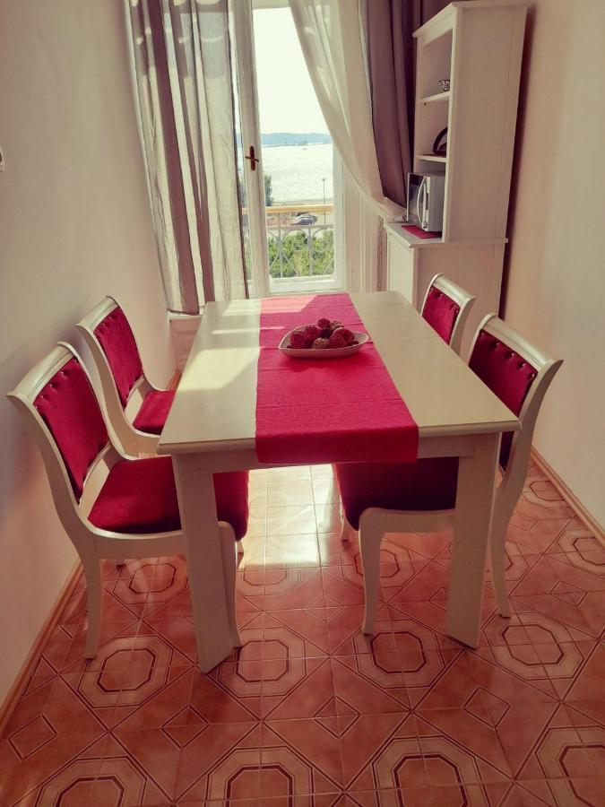 Апартаменти App Obrovac In The Centre - With Amazing Sea View! Пула Екстер'єр фото